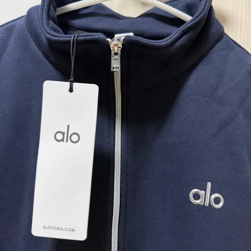 [SOLD OUT] alo 알로 남여공용 기모반집업 맨투맨 M(오버핏)