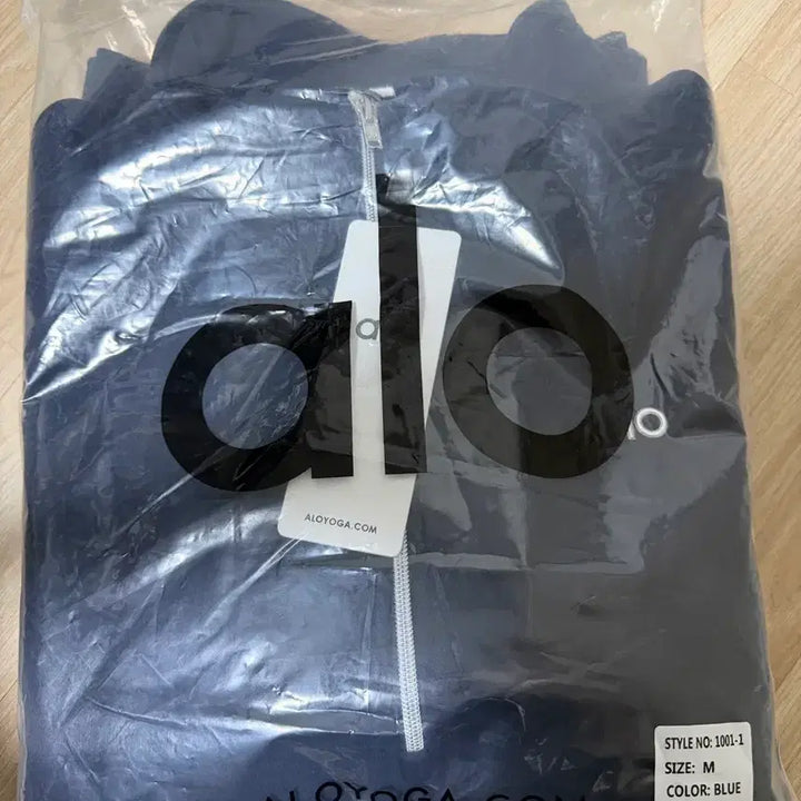 [SOLD OUT] alo 알로 남여공용 기모반집업 맨투맨 M(오버핏)