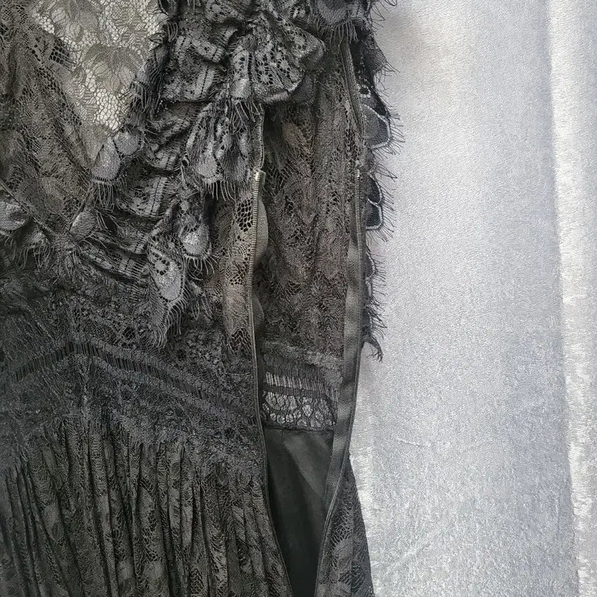 [BUNJANG] ZARA Lace Ruffle Maxi Long Dress (XS) / [ZARA/자라] 레이스 러플 맥시 블랙 롱 원피스 (XS)
