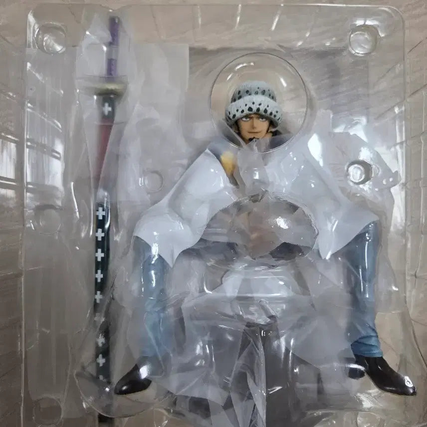 [SOLD OUT] [개봉] 원피스 pop 트라팔가 로우 판매합니다.