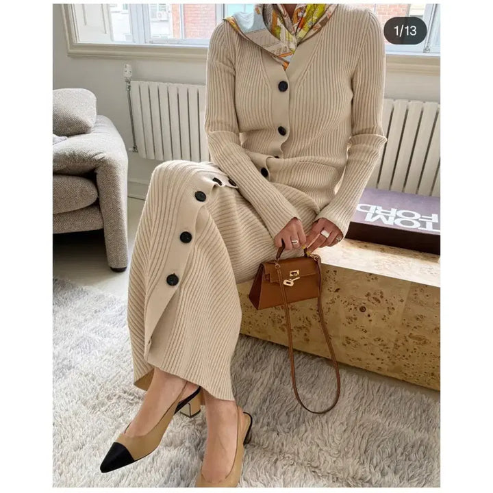 [BUNJANG] Kiri V-Neck Maxi Knit Dress - Beige / 케이리 브이넥 맥시 니트 원피스 - 베이지