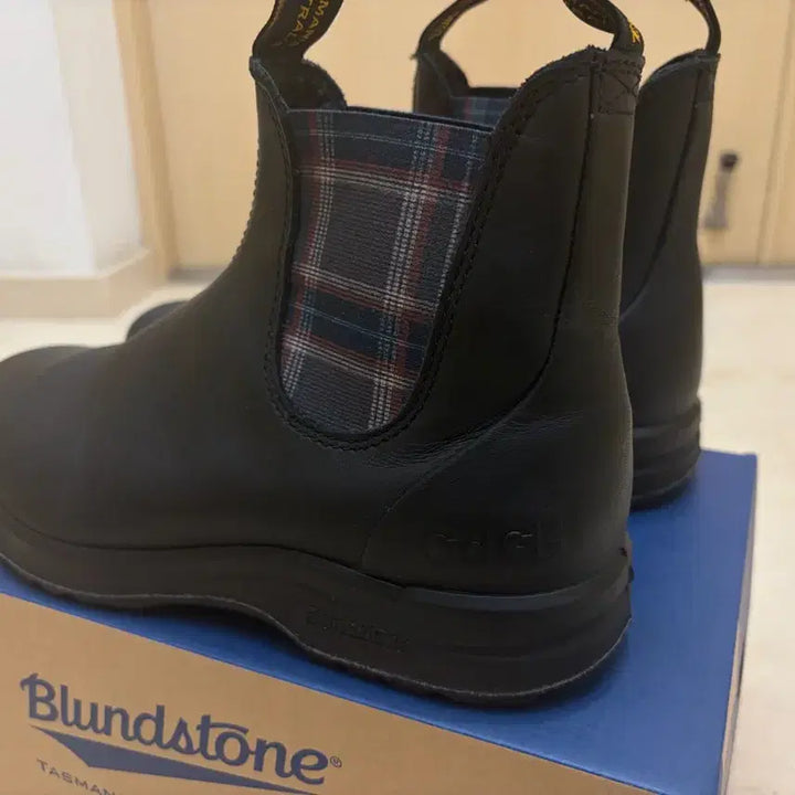 [BUNJANG] Comme des Garçons x Blundstone Chelsea Black Size 8 / 꼼데가르송x블런드스톤 첼시 블랙 8