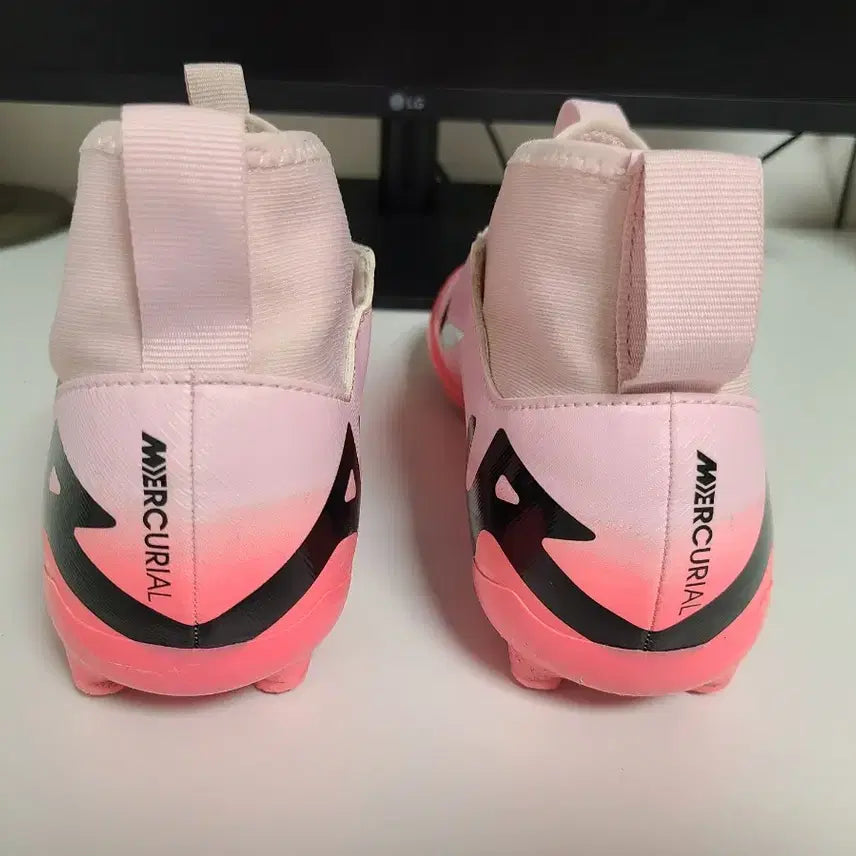 [BUNJANG] Nike Mercurial Superfly 9 Academy Youth Soccer Cleats / 나이키 축구화 240 머큐리얼 수퍼플라이 9 아카데미 유소년 주니어