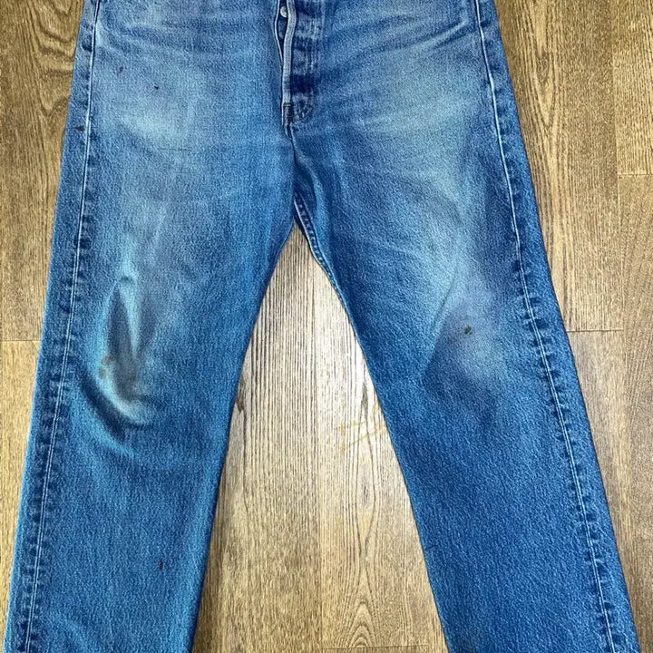 [SOLD OUT] 빈티지 리바이스 90s 501xx 35/30(실33-34) 발렌시아