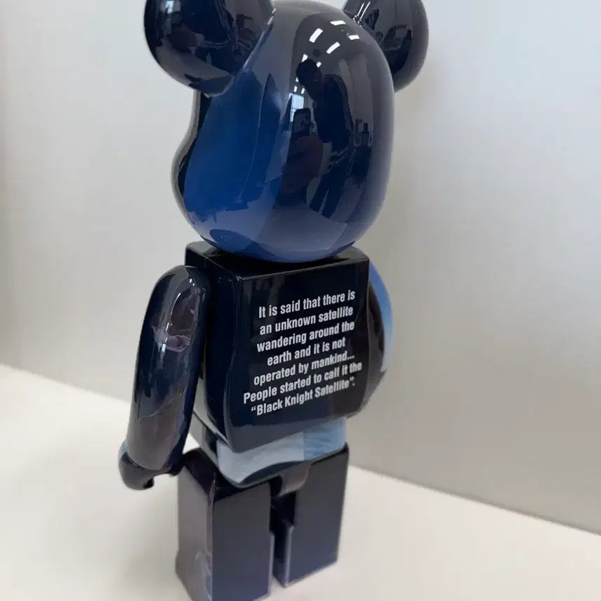 [BUNJANG] Bearbrick Black Knight Satellite 400% Figure / 베어브릭 블랙 나이트 새틀라이트 400%