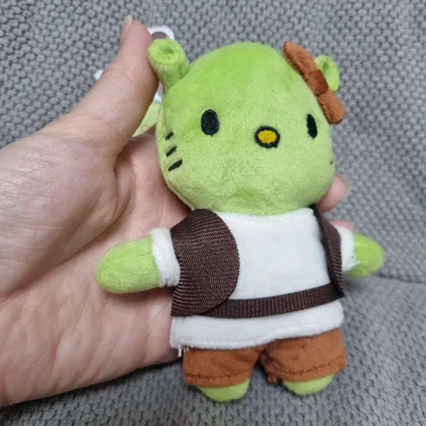 [BUNJANG] Hello Kitty Shrek Collaboration Doll Keychain / 헬로키티 슈렉 콜라보 인형 키링 슈렉키티