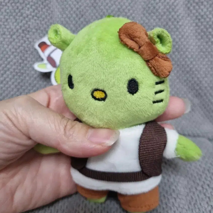 [BUNJANG] Hello Kitty Shrek Collaboration Doll Keychain / 헬로키티 슈렉 콜라보 인형 키링 슈렉키티