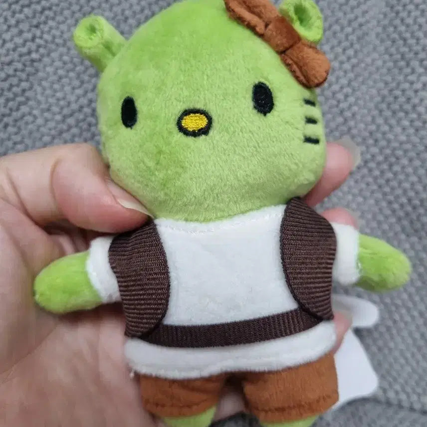 [BUNJANG] Hello Kitty Shrek Collaboration Doll Keychain / 헬로키티 슈렉 콜라보 인형 키링 슈렉키티