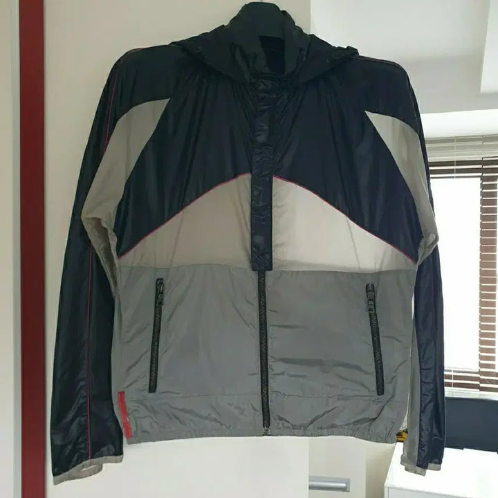 [BUNJANG] PRADA Windbreaker Jacket / PRADA 프라다 바람막이 점퍼 자켓