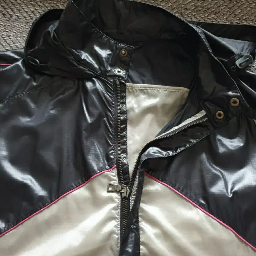 [BUNJANG] PRADA Windbreaker Jacket / PRADA 프라다 바람막이 점퍼 자켓