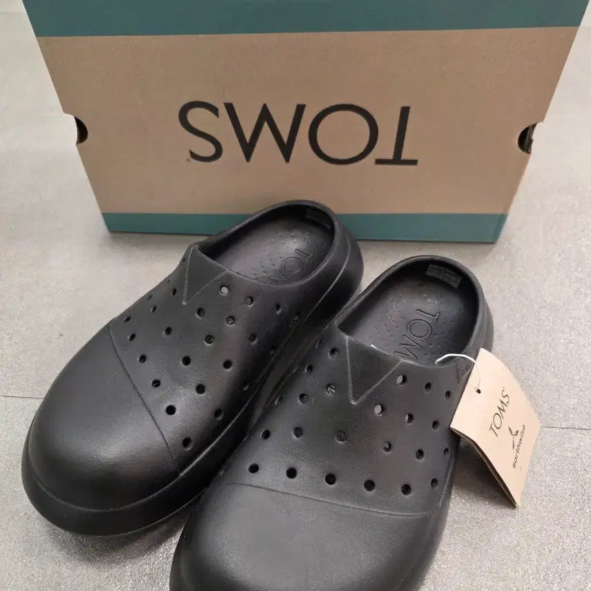 [SOLD OUT] 탐스 스왈로우 블랙 슬리퍼 새상품 (230)