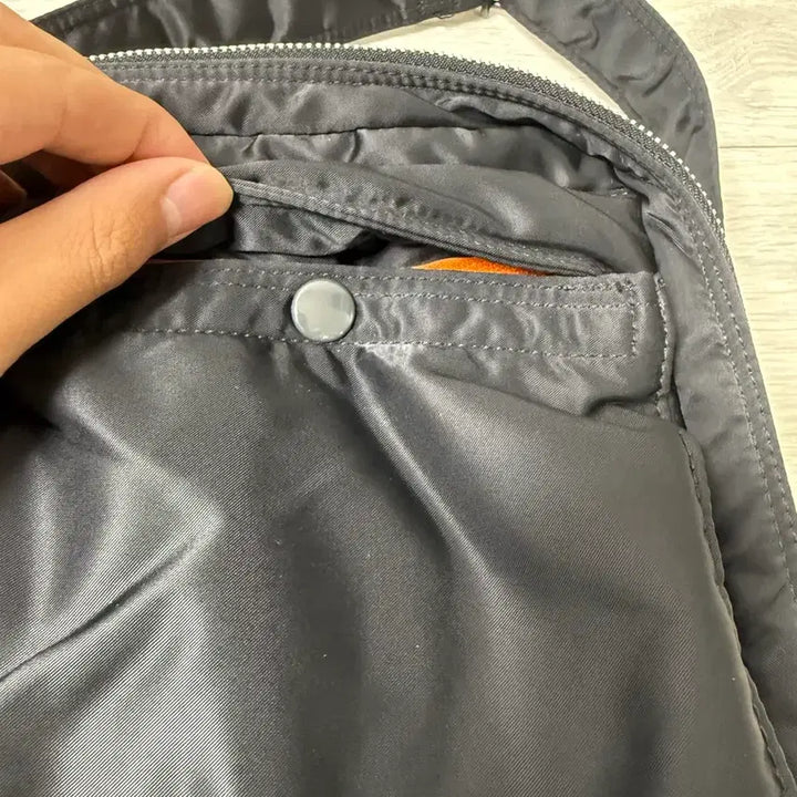 [BUNJANG] Porter Yoshida Tanker XL Shoulder Bag / Porter 요시다 포터 탱커 숄더백 xl