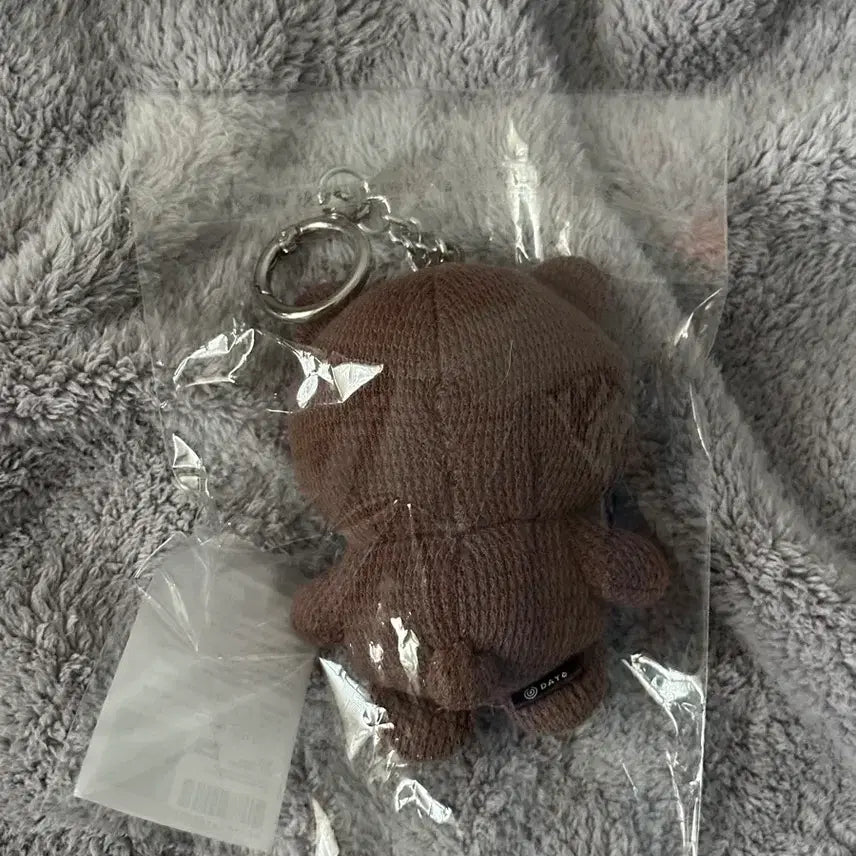 [SOLD OUT] 데이식스 뜨게 방 새상품 원가이하