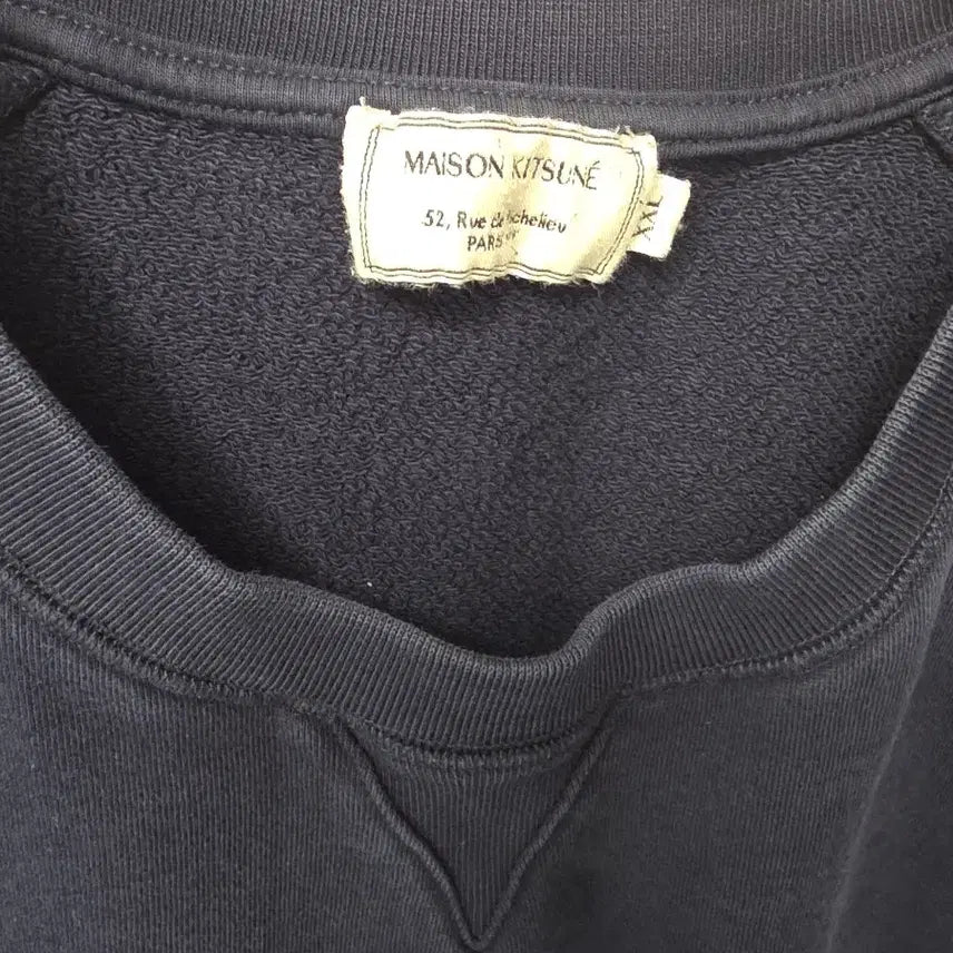 [BUNJANG] Maison Kitsune Tricolor Fox Patch Sweatshirt / (정품)메종키츠네 트리컬러 폭스패치 맨투맨 XXL 네이비