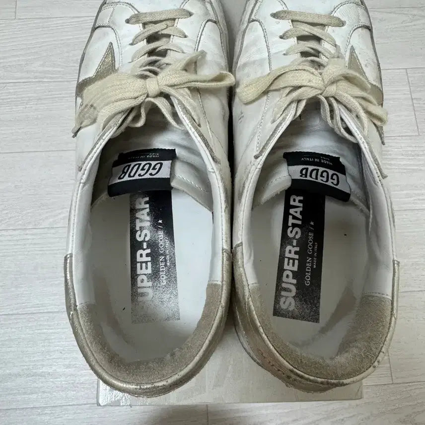 [SOLD OUT] 골든구스 슈퍼스타 골드탭 43 280사이즈