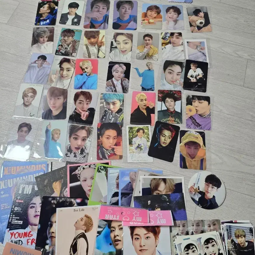 [BUNJANG] EXO Xiumin Photocard &amp; Unofficial Goods Bundle Set / EXO 시우민 포토카드 &amp; 비공굿 모음