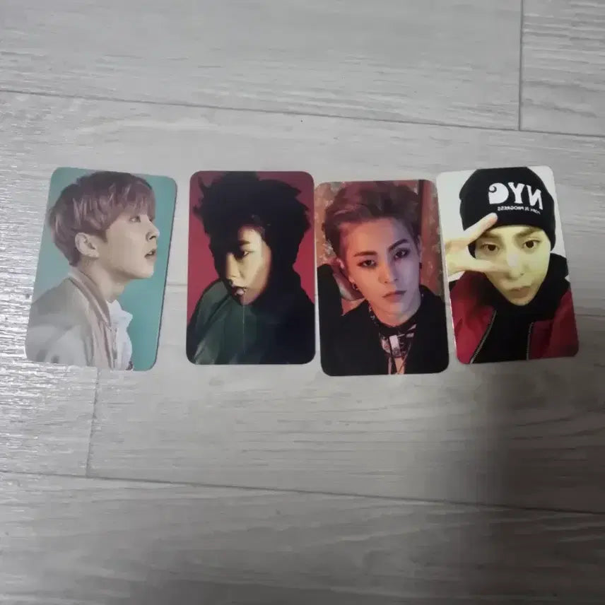 [BUNJANG] EXO Xiumin Photocard &amp; Unofficial Goods Bundle Set / EXO 시우민 포토카드 &amp; 비공굿 모음