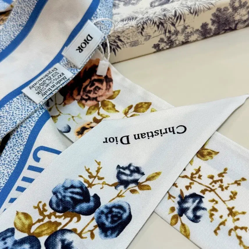 [BUNJANG] Dior Flower Twilly Scarf / 디올 플라워 트윌리 스카프