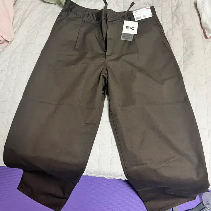 [BUNJANG] Uniqlo U Barrel Pants Brown M / 유니클로 C 배럴팬츠 브라운 M사이즈 새상품