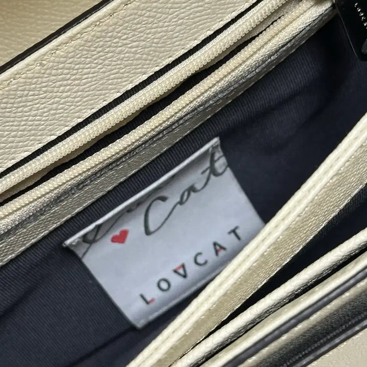 [BUNJANG] Lovecat Ivory Chain Bag Shoulder Crossbody Bag / 러브캣 아이보리 체인백 숄더백 크로스백 /샤르망 실버 은장 화이트 버클백