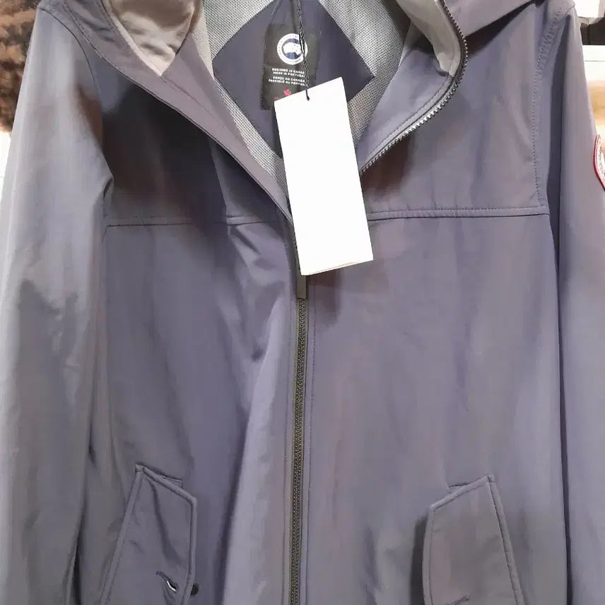 [BUNJANG] Canada Goose Hooded Windbreaker Jacket (105) / 캐나다구스 후드 바람막이 자켓105 정품