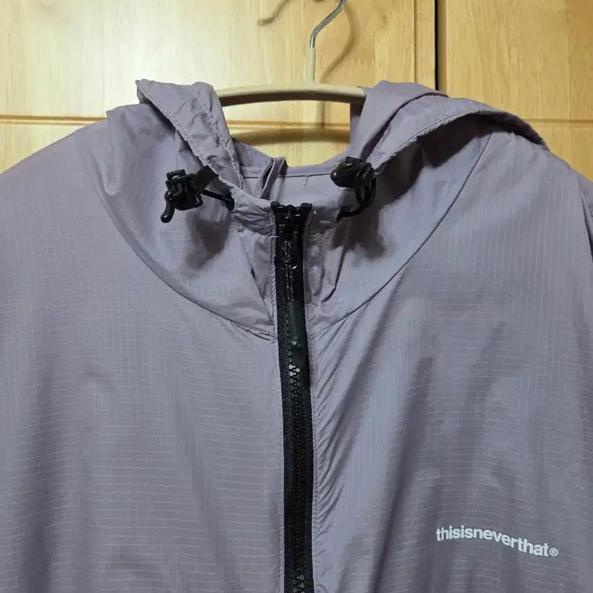 [SOLD OUT] 디스이즈네버댓 바람막이 M