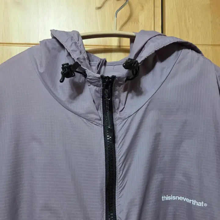 [SOLD OUT] 디스이즈네버댓 바람막이 M
