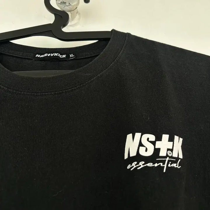 [SOLD OUT] 네스티킥 반팔