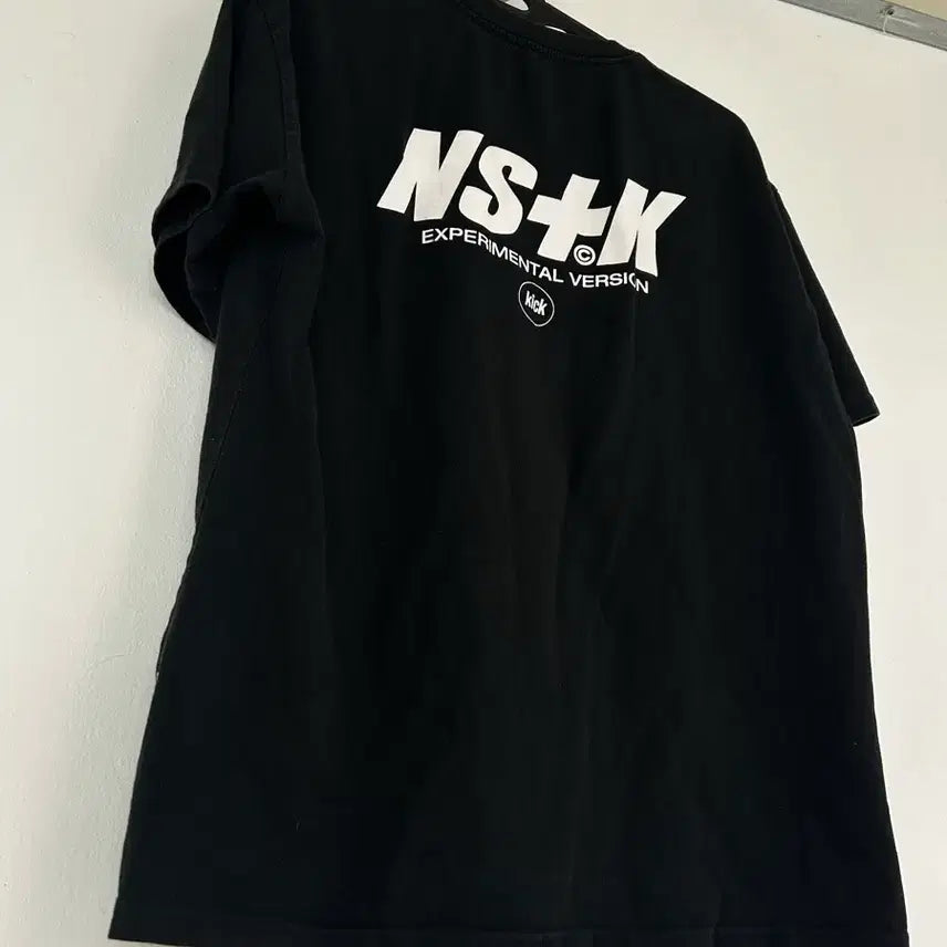 [SOLD OUT] 네스티킥 반팔