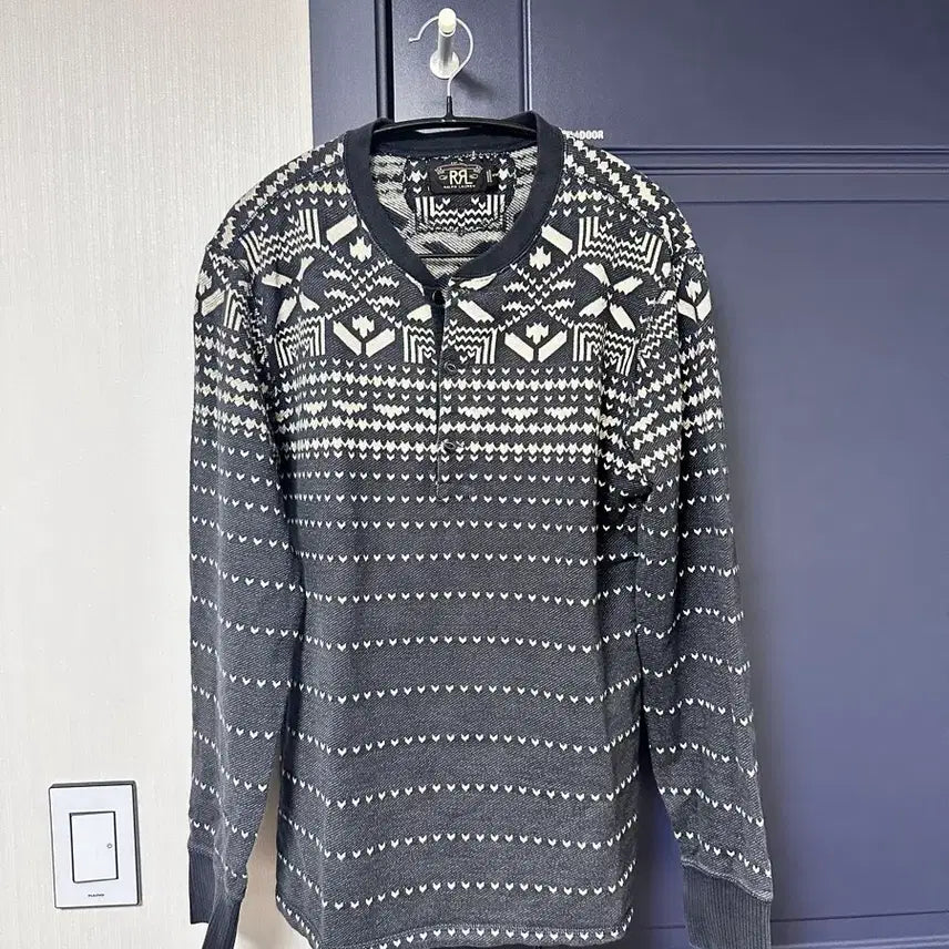 [SOLD OUT] RRL 블랙 네이티브 자카드 헨리넥 M