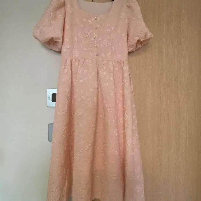 [BUNJANG] Pink Jacquard Short-Sleeve Midi Dress / 핑크색 쟈가드 반팔 원피스
