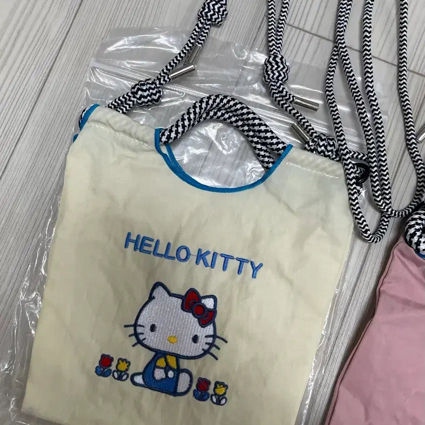 [BUNJANG] Hello Kitty Nylon Lightweight Tote/Shoulder/Cross Bag / 새상품)헬로키티 나일론 경량 토트&amp;숄더&amp;크로스백