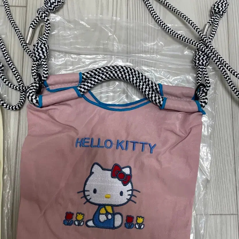 [BUNJANG] Hello Kitty Nylon Lightweight Tote/Shoulder/Cross Bag / 새상품)헬로키티 나일론 경량 토트&amp;숄더&amp;크로스백