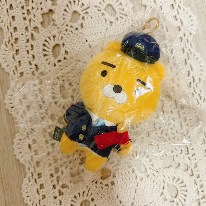 [SOLD OUT] [미개봉/새상품] 카카오프렌즈 기차역 한정 역장 라이언 키링