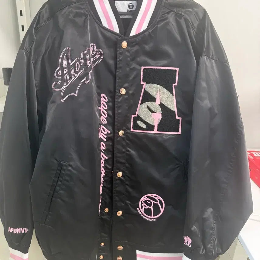 [BUNJANG] Aape x BAPE Varsity Jacket (XS) / Aape_베이프(light welight jacket XS블랙/핑크)