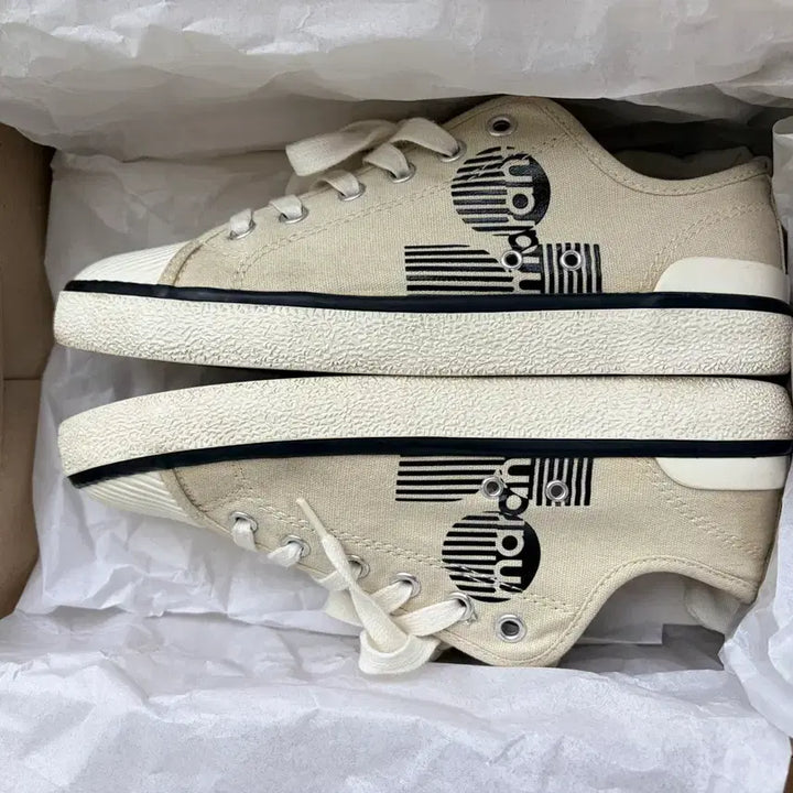 [SOLD OUT] 이자벨마랑 빈쿠 스니커즈 38