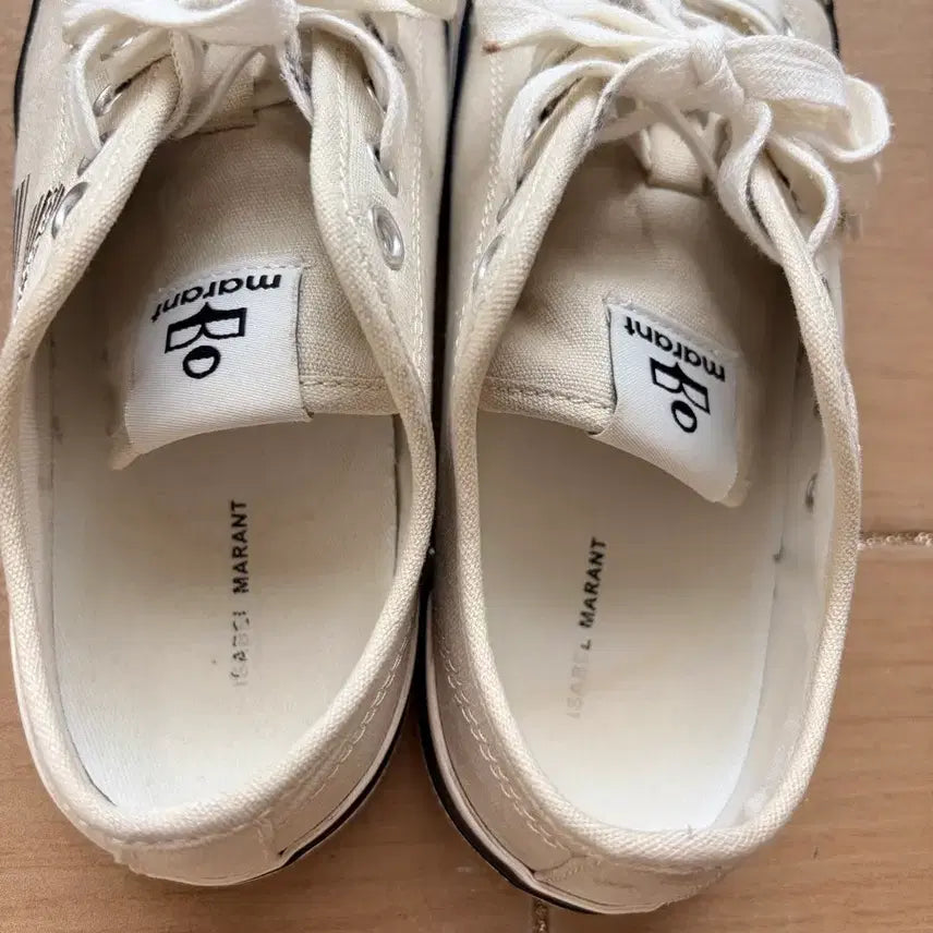 [SOLD OUT] 이자벨마랑 빈쿠 스니커즈 38