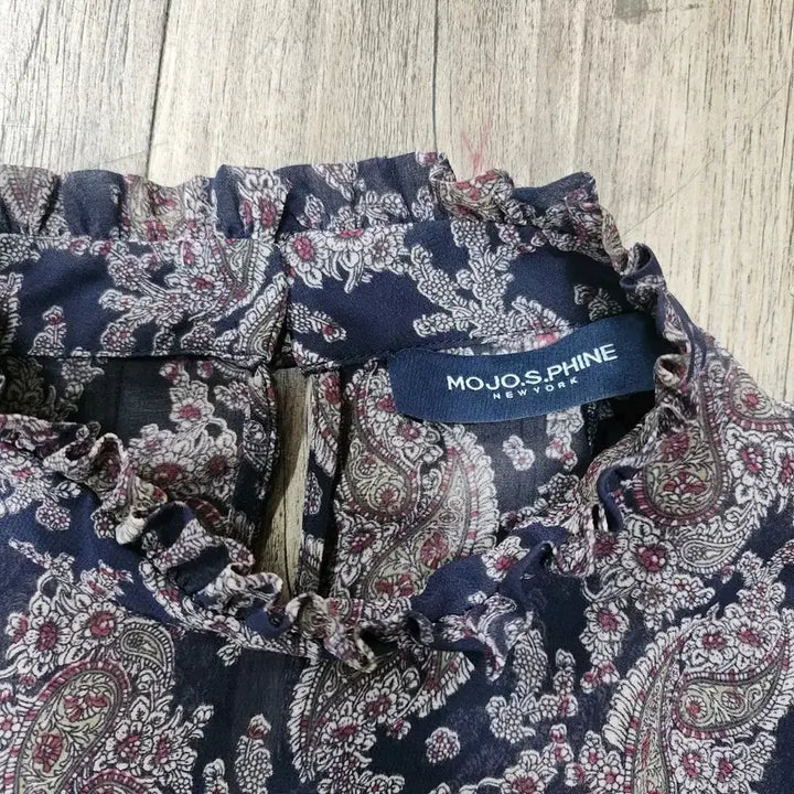 [SOLD OUT] 모조에스핀 페이즐리패턴쉬폰블라우스