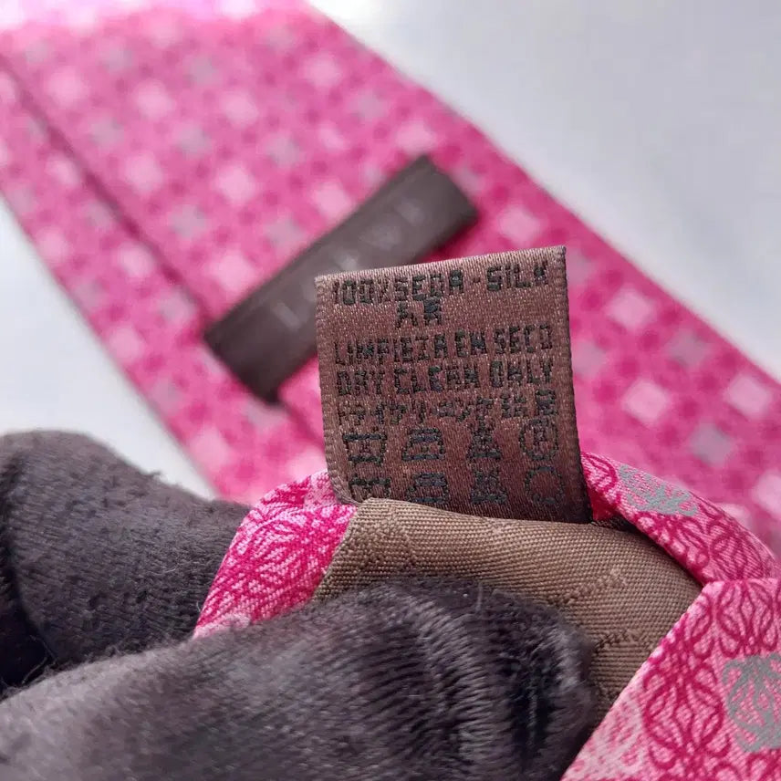 [BUNJANG] Loewe Silk Tie - Pink Pattern 9.8cm / 로에베 실크 핑크 패턴 넥타이 9.8cm A+~A등급 K2508