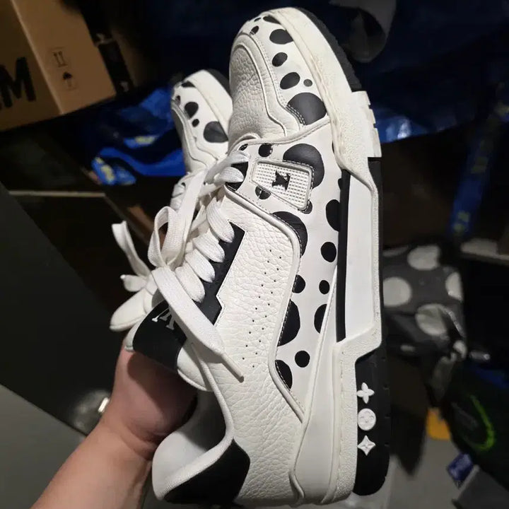 [BUNJANG] Louis Vuitton Kusama Yayoi Collaboration Trainer Men&
