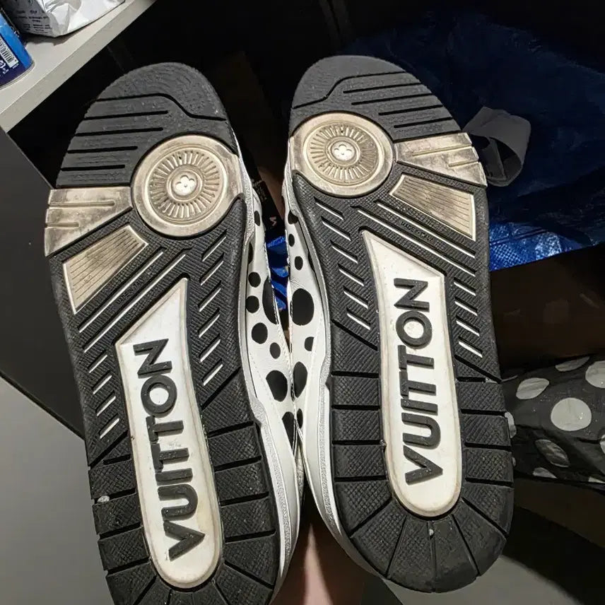 [BUNJANG] Louis Vuitton Kusama Yayoi Collaboration Trainer Men&