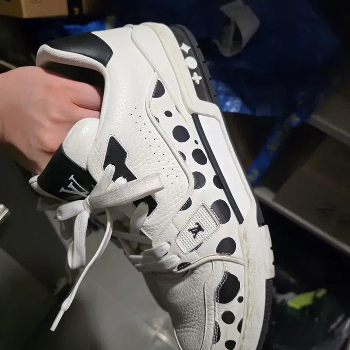[BUNJANG] Louis Vuitton Kusama Yayoi Collaboration Trainer Men&