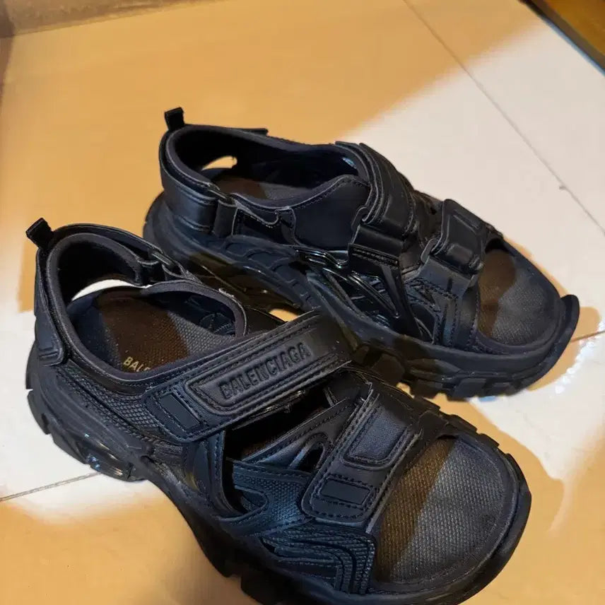 [BUNJANG] Balenciaga Track Sandals UK2 / BALENCIAGA 발렌시아가 트랙샌들 uk2