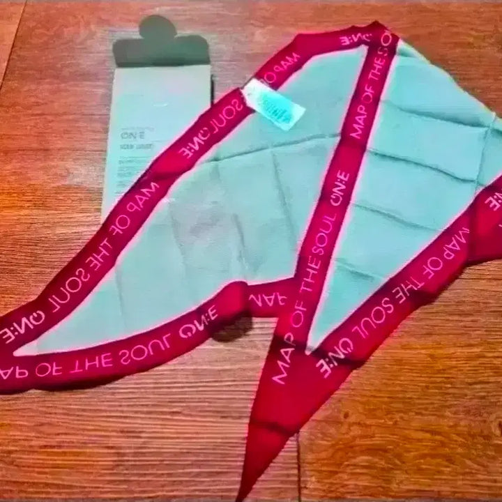 [BUNJANG] BTS Map of the Soul Scarf / 새상품) bts  맵오브더솔 스카프 판매합니다
