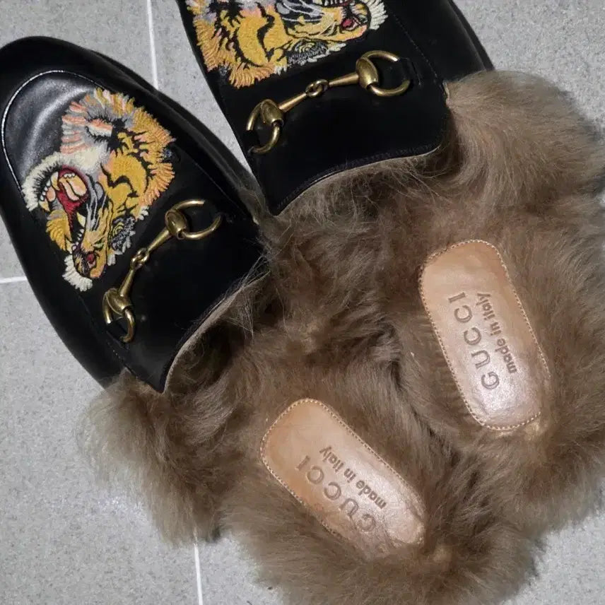[BUNJANG] Gucci Tiger Slide Fur Slippers / 구찌 타이거 슬라이드 털슬리퍼