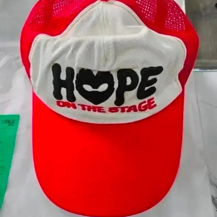 [BUNJANG] BTS J-Hope Red Ball Cap / 새상품) bts 제이홉 볼캡 모자 레드 판매합니다