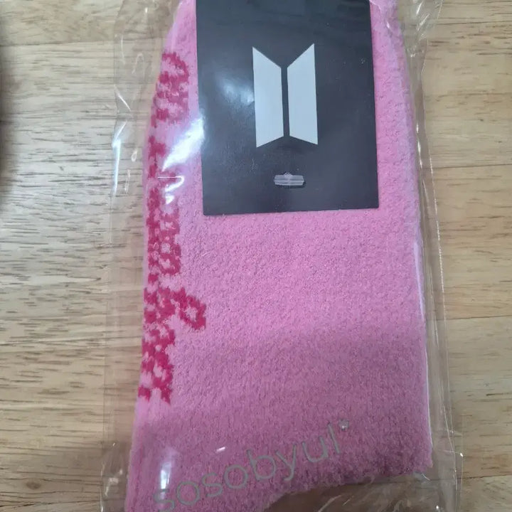 [BUNJANG] BTS BWL Sleep Socks / (미개봉) BTS BWL  뽀글이 수면 양말 새상품