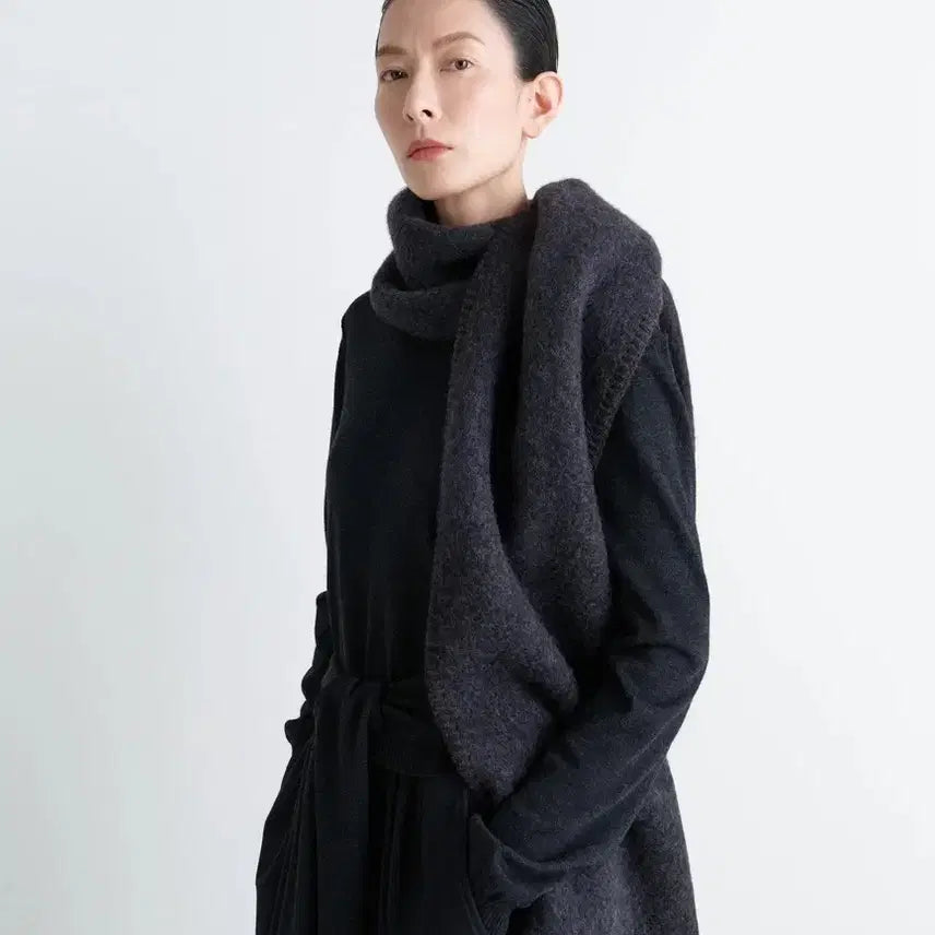 [BUNJANG] Lemaire Cocotte Fluffy Scarf Anthracite / 25FW 르메르머플러! 에토스 얼바닉30 le917 더바넷 포터리 보테가