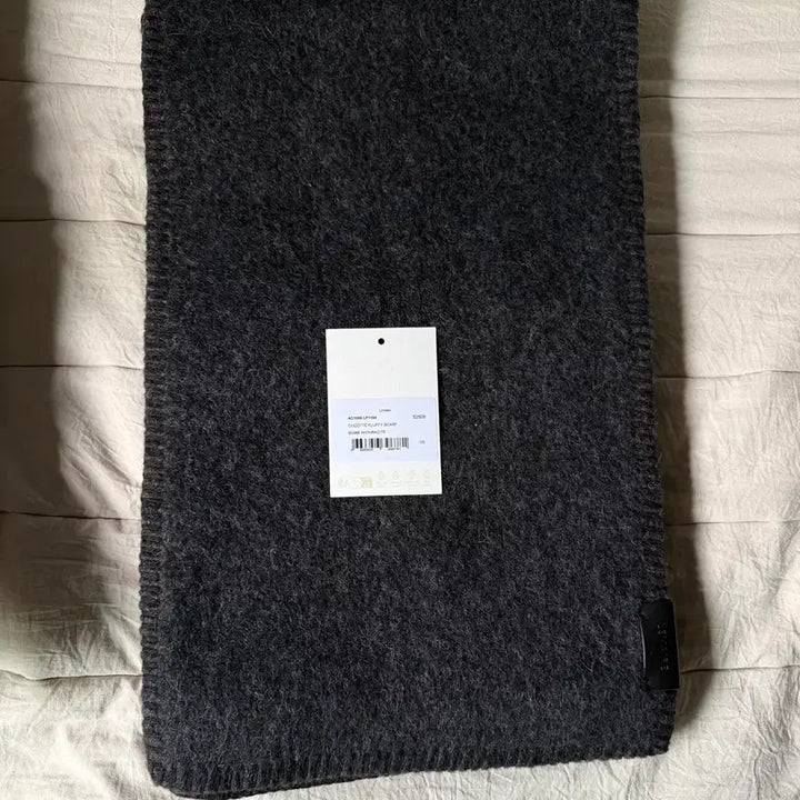 [BUNJANG] Lemaire Cocotte Fluffy Scarf Anthracite / 25FW 르메르머플러! 에토스 얼바닉30 le917 더바넷 포터리 보테가