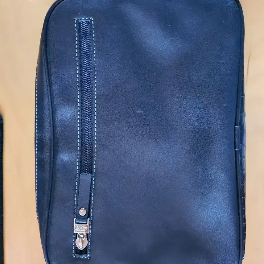 [SOLD OUT] 에스콰이어 클루치백
